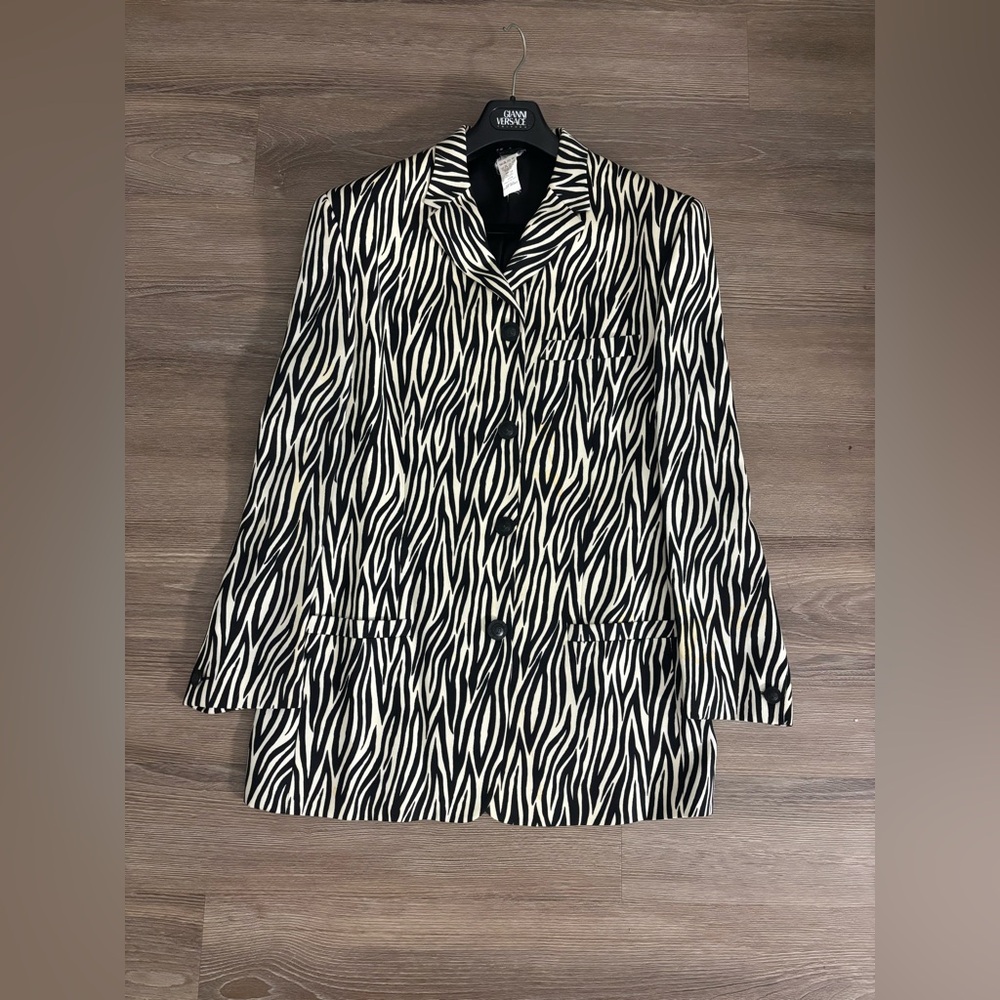 Gianni Versace Suit - Picture 3 of 17